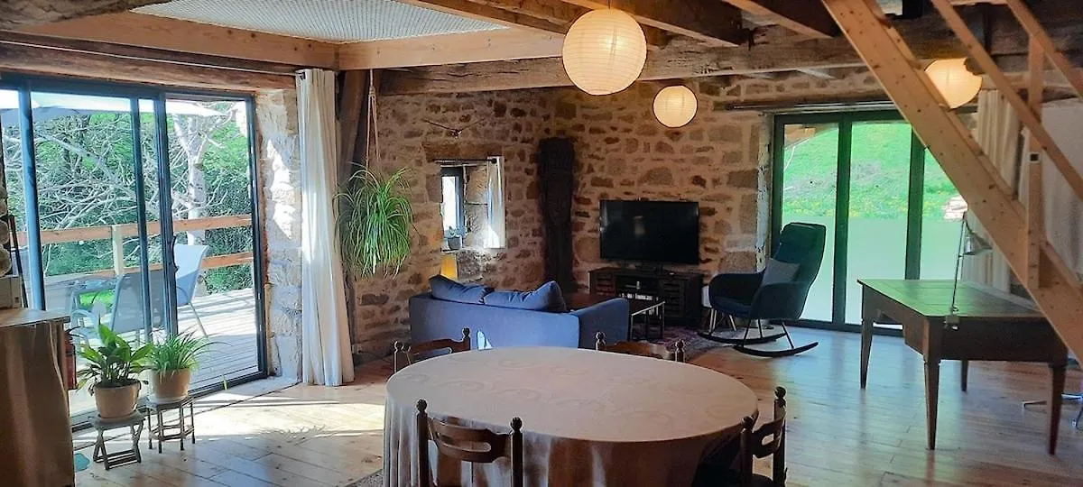 Сasa de vacaciones Gite Exceptionnel Au Bord De La Riviere Lot